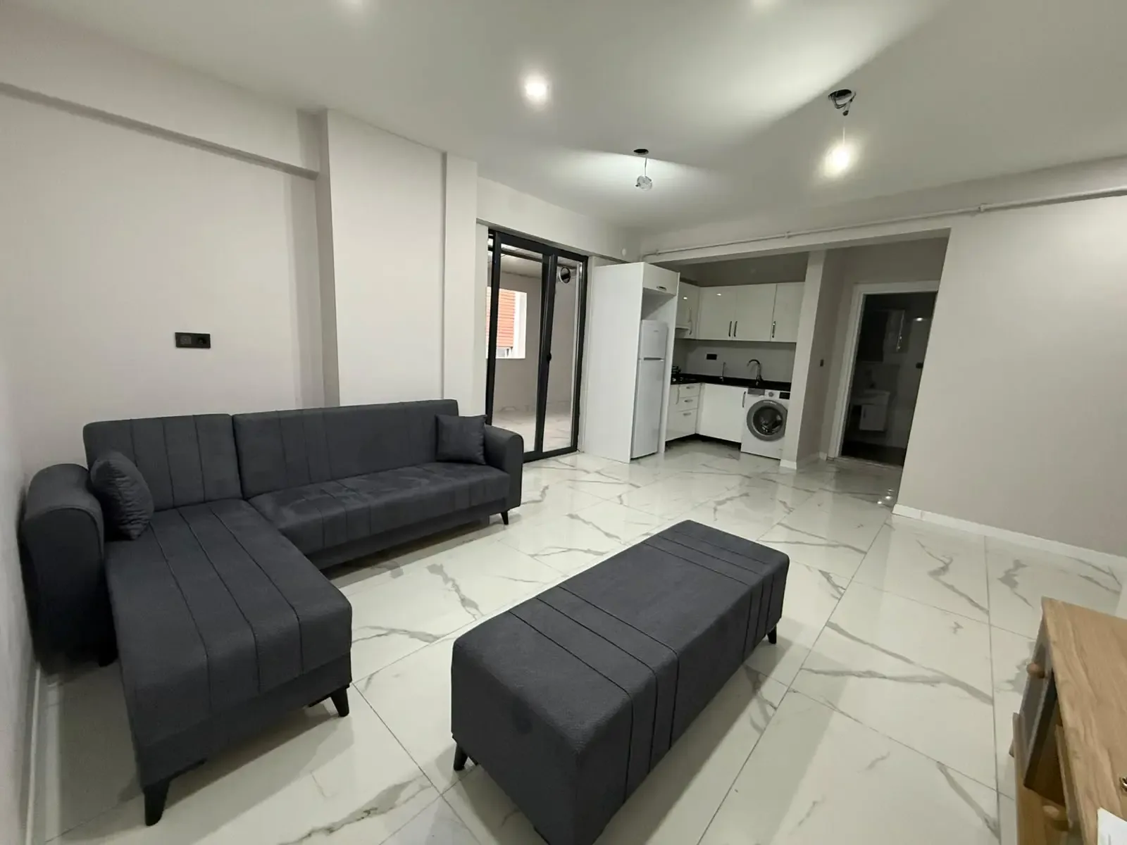 Sakarya Adapazarı’nda Tek Yokuşu'nda balkonlu | sıfır 1+1 kiralık daire