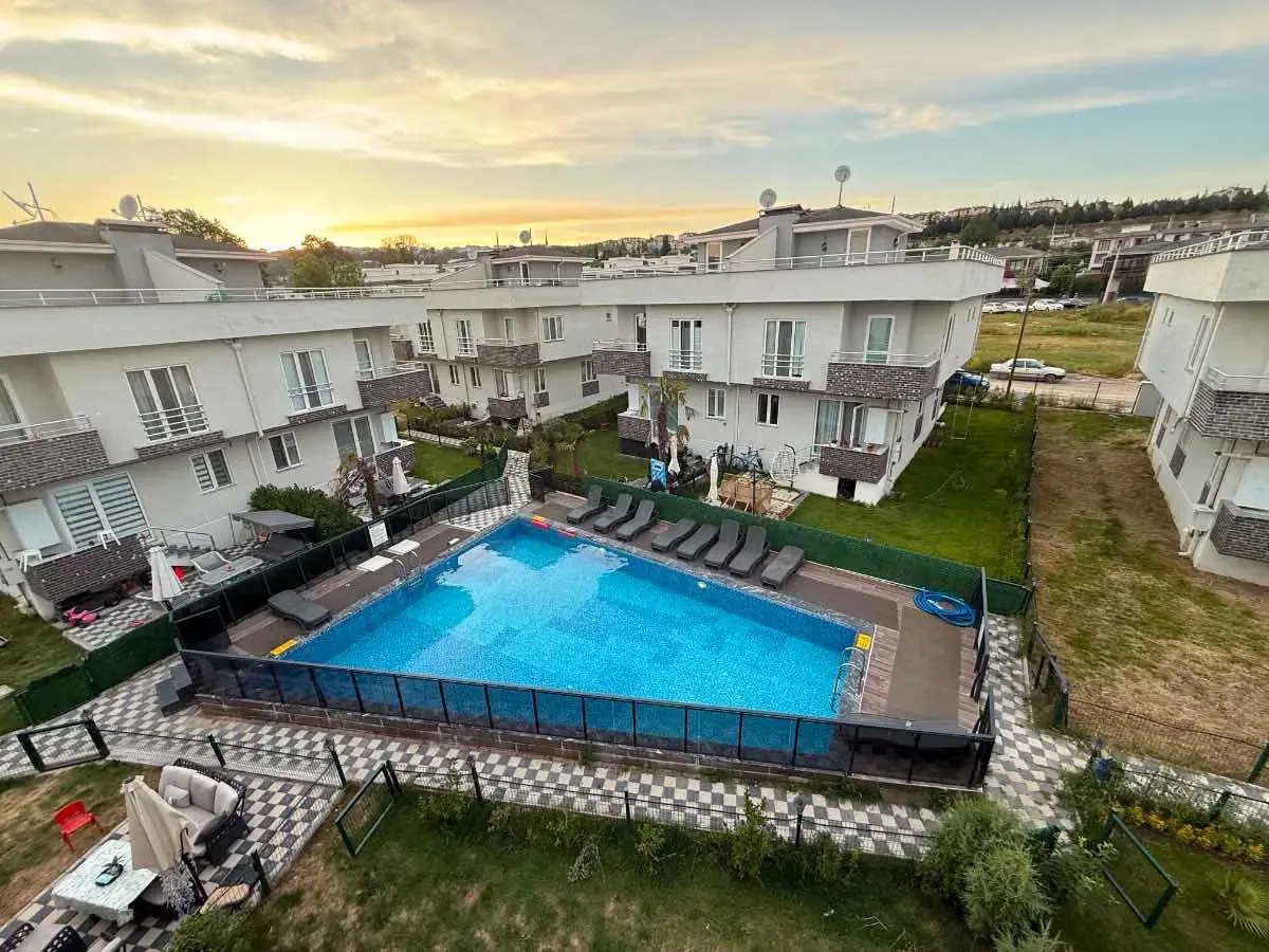 Sakarya Karapınar Rıfatbey konakları 3+1 bahçeli dubleks kiralık villa