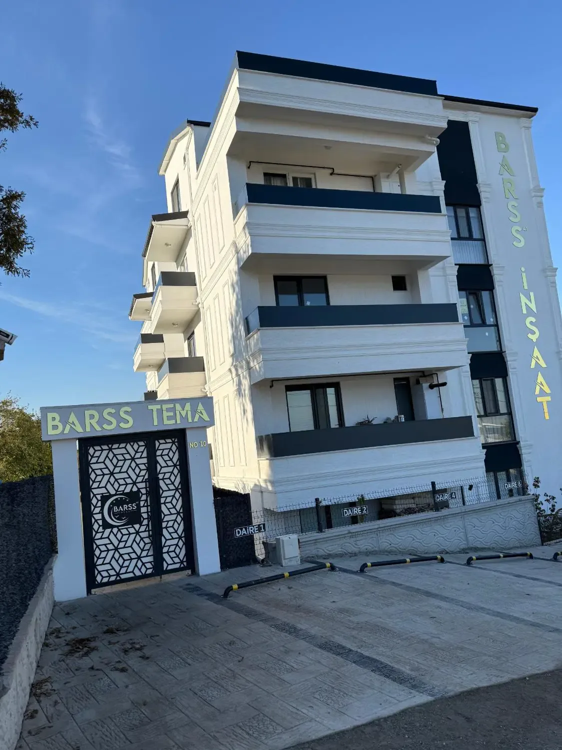 Başiskele Yaylacık mahallesinde 3+1 konforlu geniş bahçeli satılık bahçe dubleksi